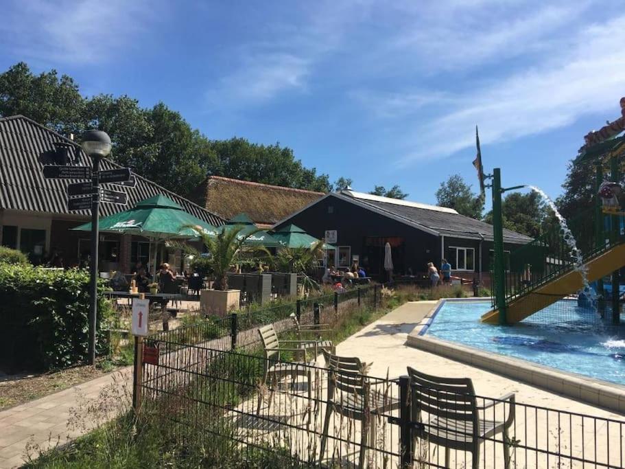 Camping De Pallegarste Chalet 119 Marienberg Kültér fotó